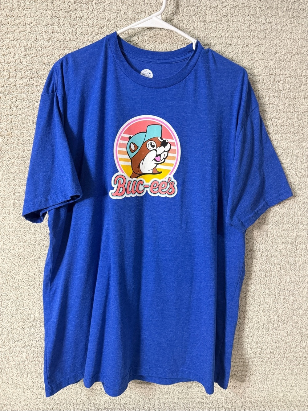 Buc-ee's Women's Royal Blue Short Sleeve Logo Tee